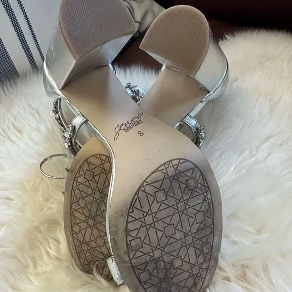 Jewel Badgley Mischka Heels - Picture 11 of 12